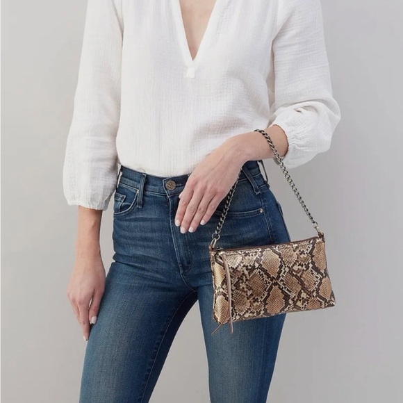 Hobo Darcy Crossbody Bag - Picture 2 of 10